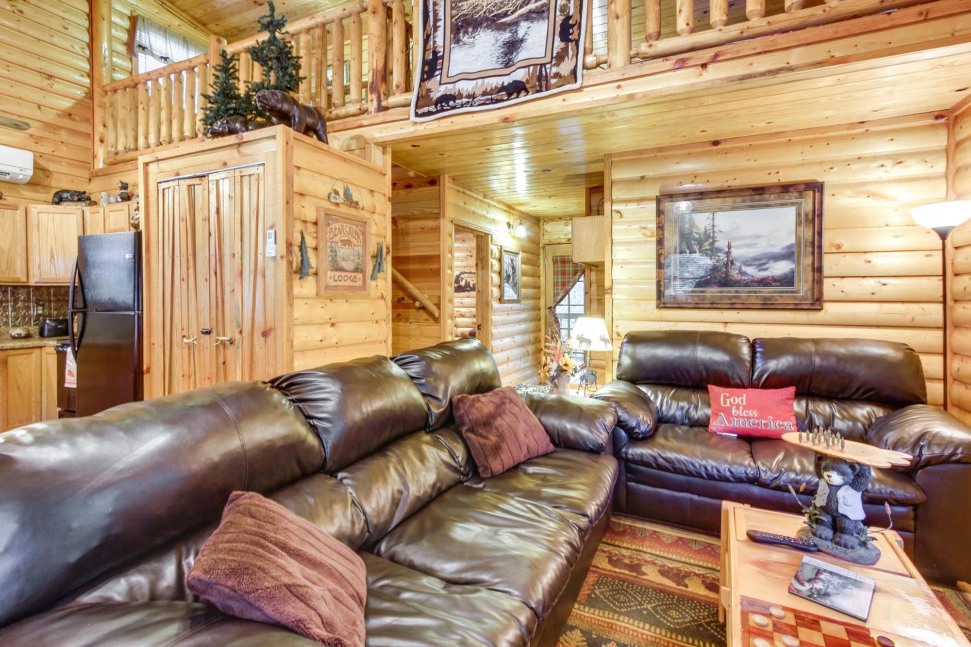 Pet-Friendly Cosby Log Cabin With Backyard And Porch! Exterior photo